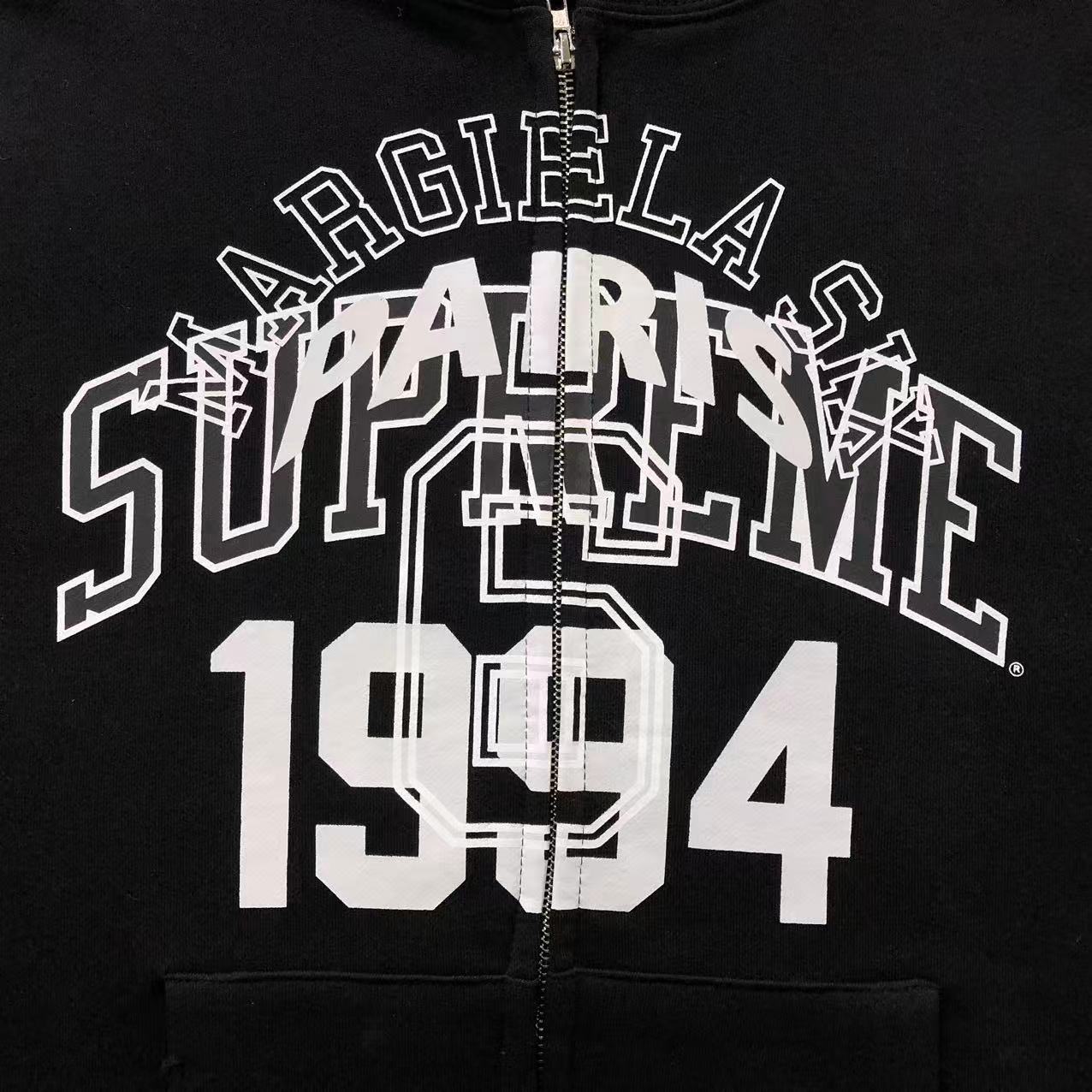 Campera Supreme MM6 Maison Margiela Negra