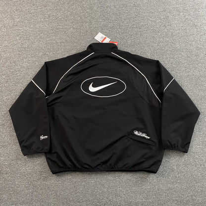 Campera Supreme Nike Negra