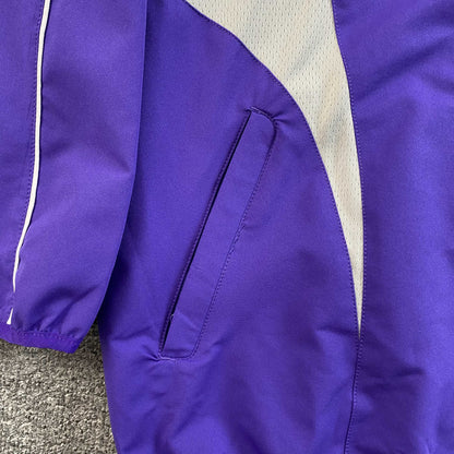 Campera Supreme Nike Violeta