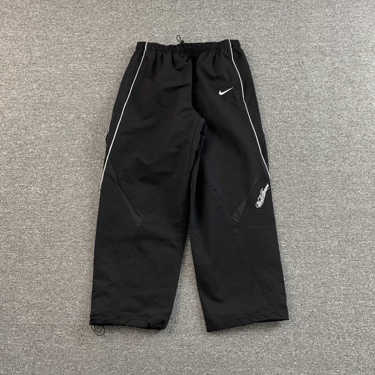 Pantalón Supreme Nike Negro
