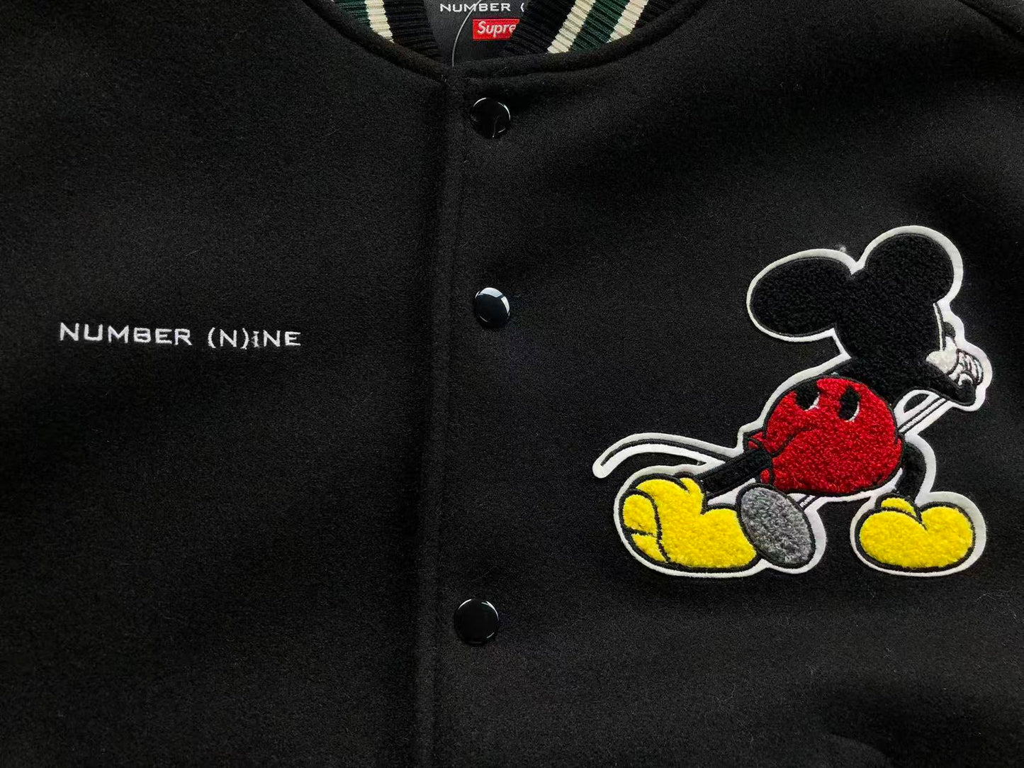 Campera Supreme Number (N)ine Mickey Negra