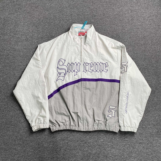 Campera Supreme Old English Blanca