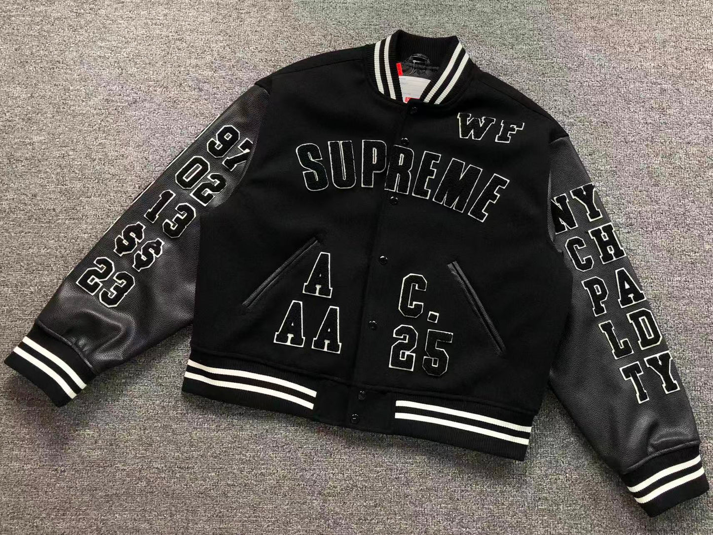 Campera Supreme Praises Negra