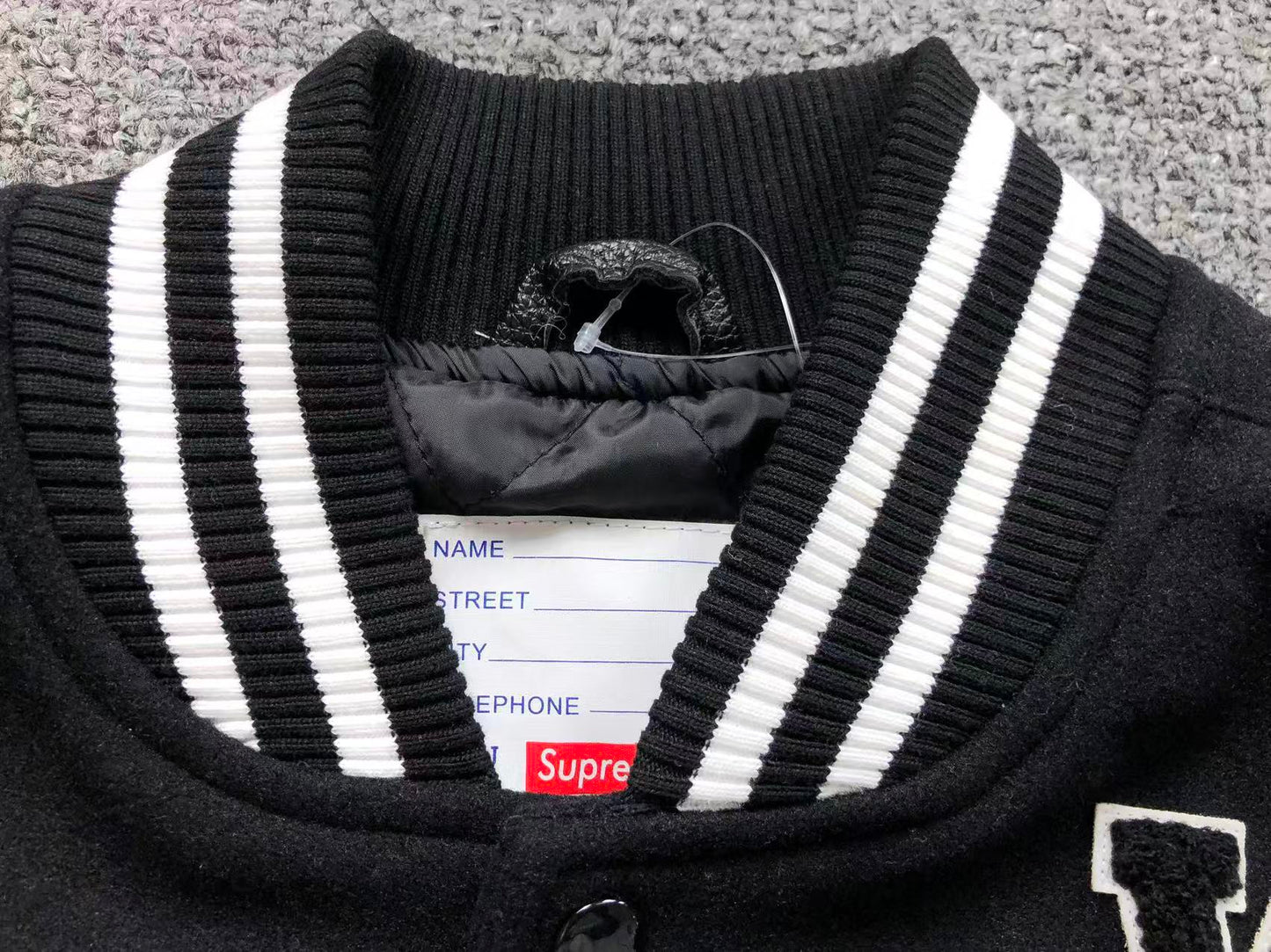 Campera Supreme Praises Negra