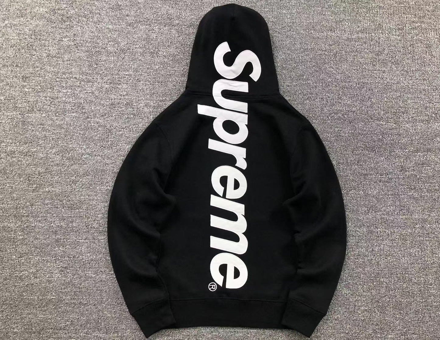 Buzo Supreme Satin Appliqué Negro