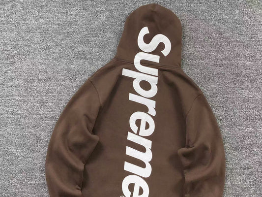 Buzo Supreme Satin Appliqué Marrón