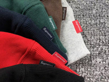 Buzo Supreme Satin Appliqué Gris