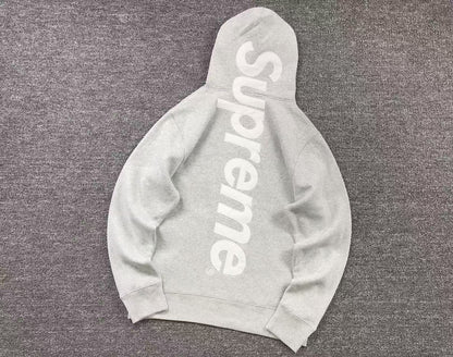 Buzo Supreme Satin Appliqué Gris