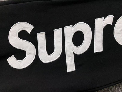 Pantalón Supreme Satin Appliqué Negro