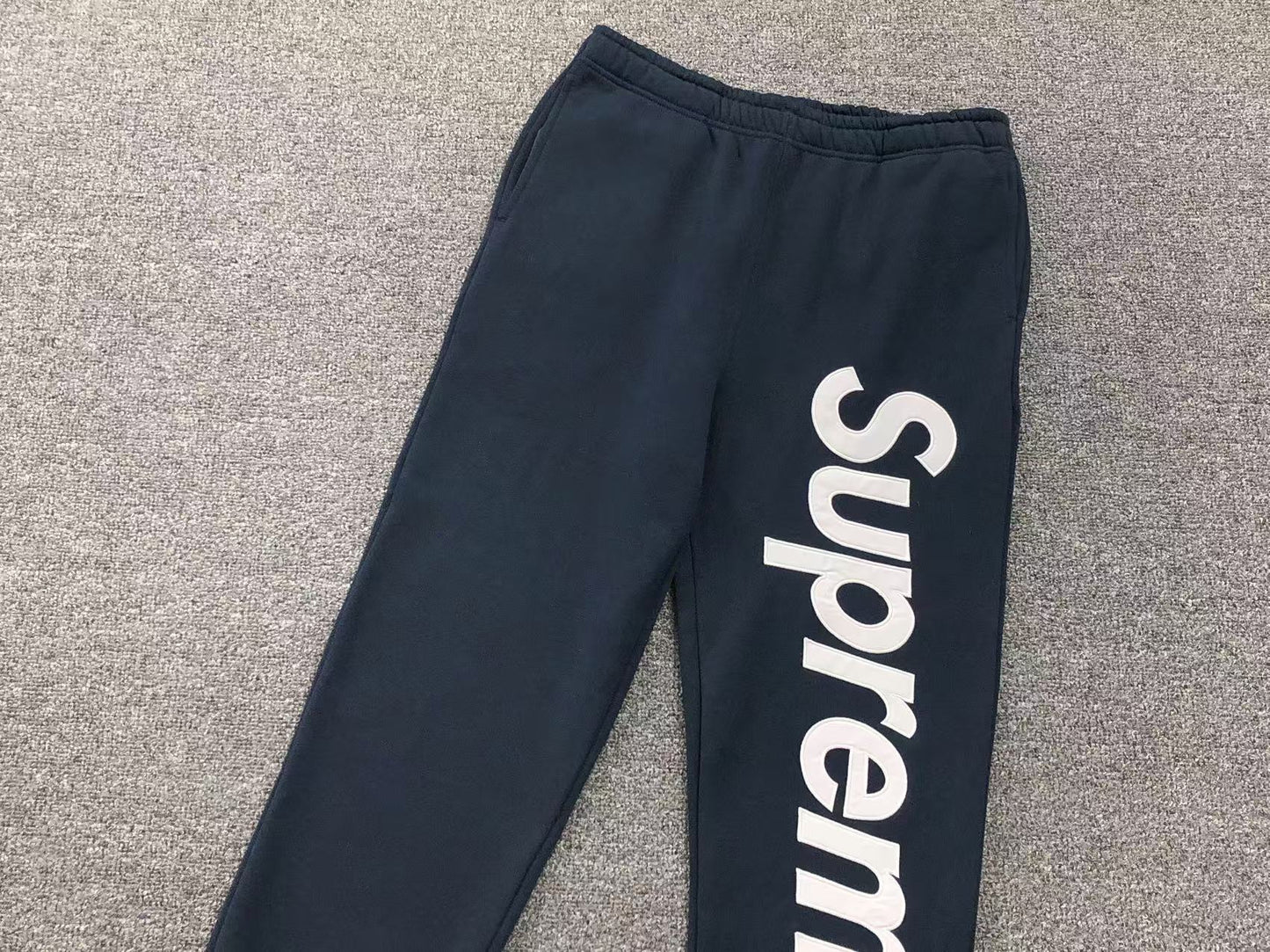 Pantalón Supreme Satin Appliqué Navy