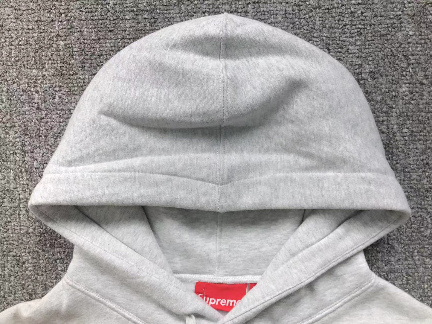 Buzo Supreme Shanghai Box Logo Gris