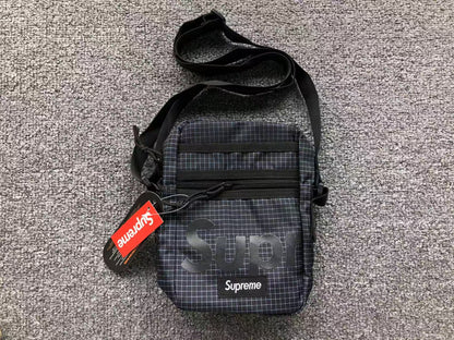 supreme-shoulder-bag-ss24-black-Drip Store Argentina