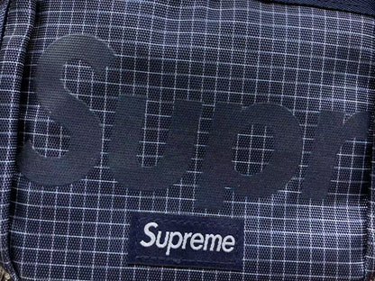 supreme-shoulder-bag-ss24-navy-4-Drip Store Argentina