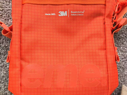 supreme-shoulder-bag-ss24-orange-2-Drip Store Argentina