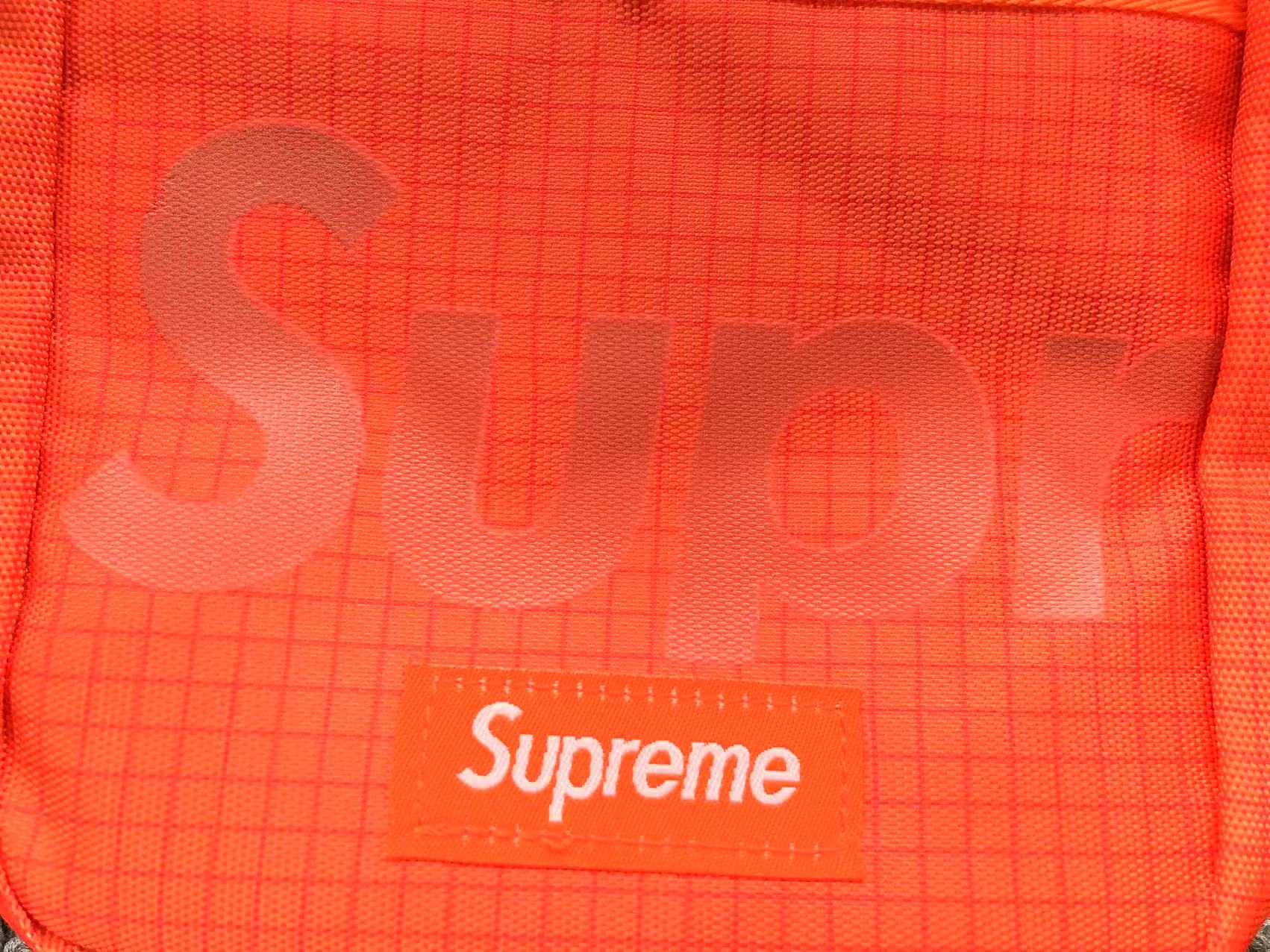 supreme-shoulder-bag-ss24-orange-4-Drip Store Argentina