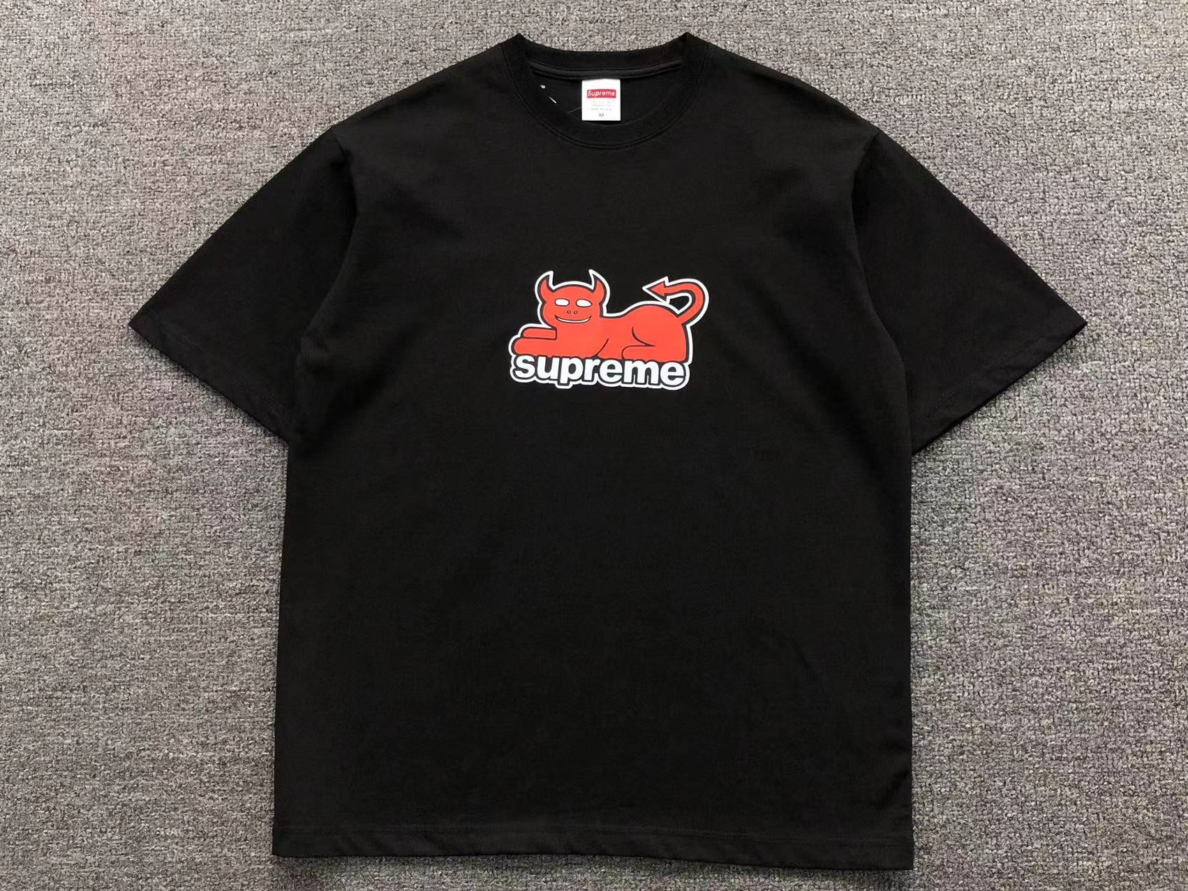 supreme-toy-machine-devil-cat-tee-black-Drip Store Argentina
