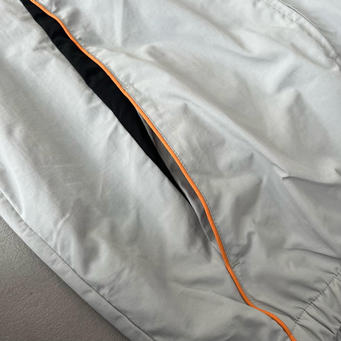 Pantalón Supreme Umbro Gris