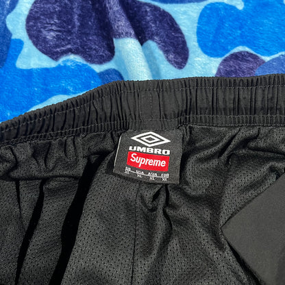 Conjunto Supreme Umbro Negro
