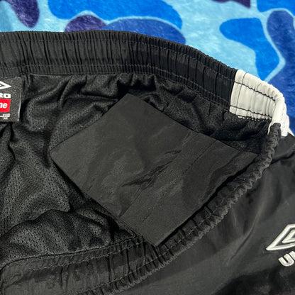 Conjunto Supreme Umbro Negro