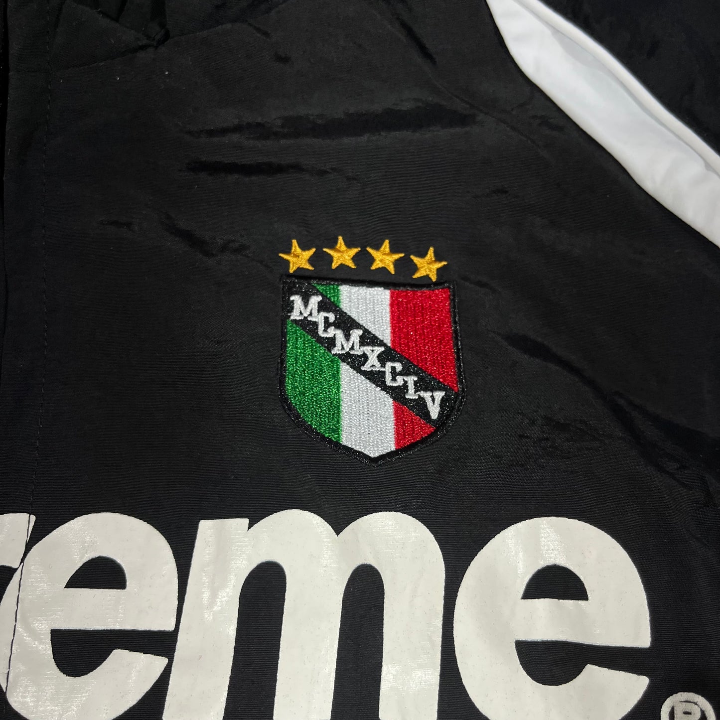 Conjunto Supreme Umbro Negro