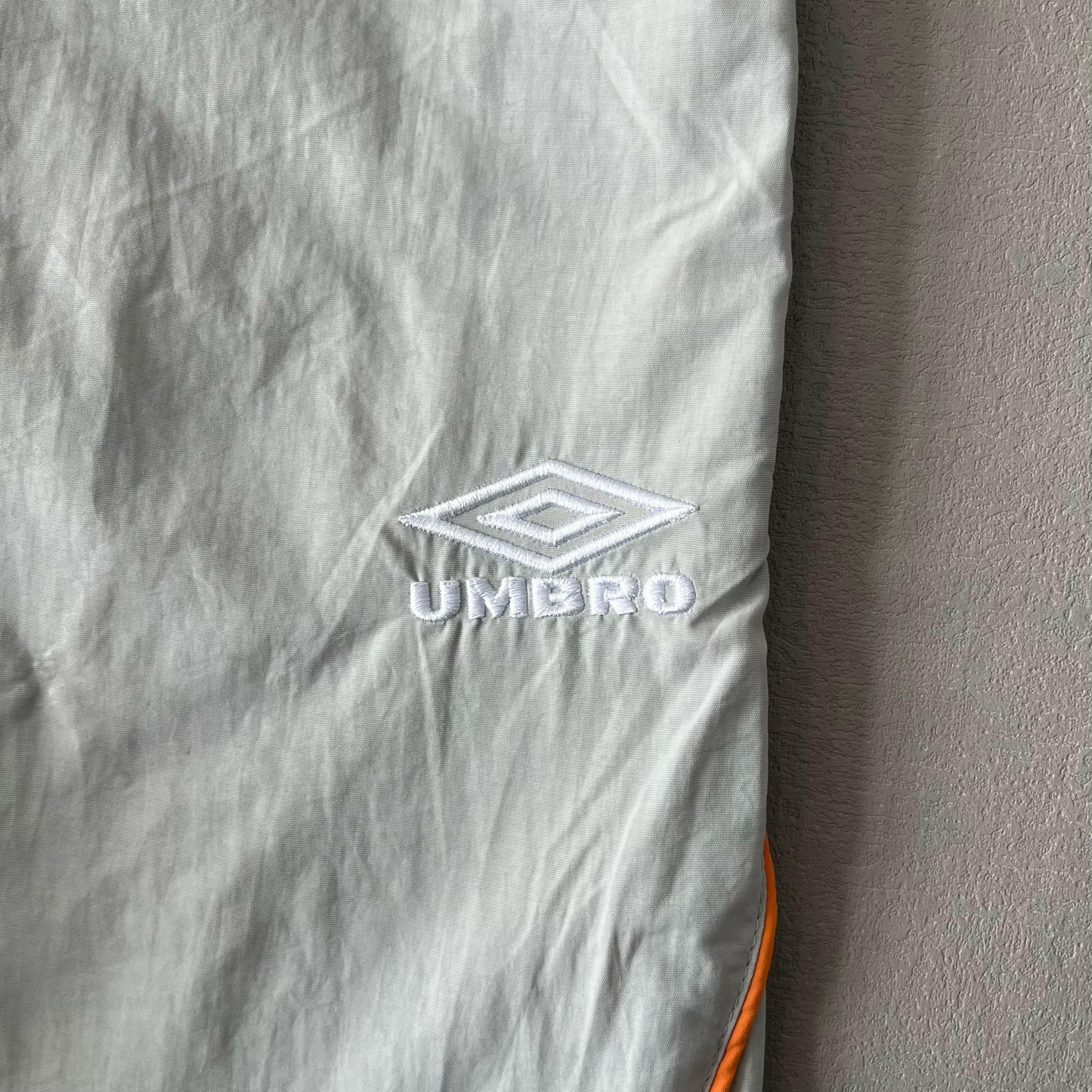 Conjunto Supreme Umbro Gris