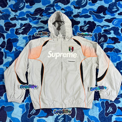 Conjunto Supreme X Umbro Gris XL