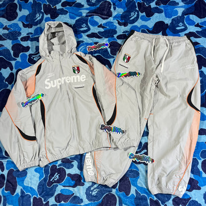 Conjunto Supreme X Umbro Gris XL