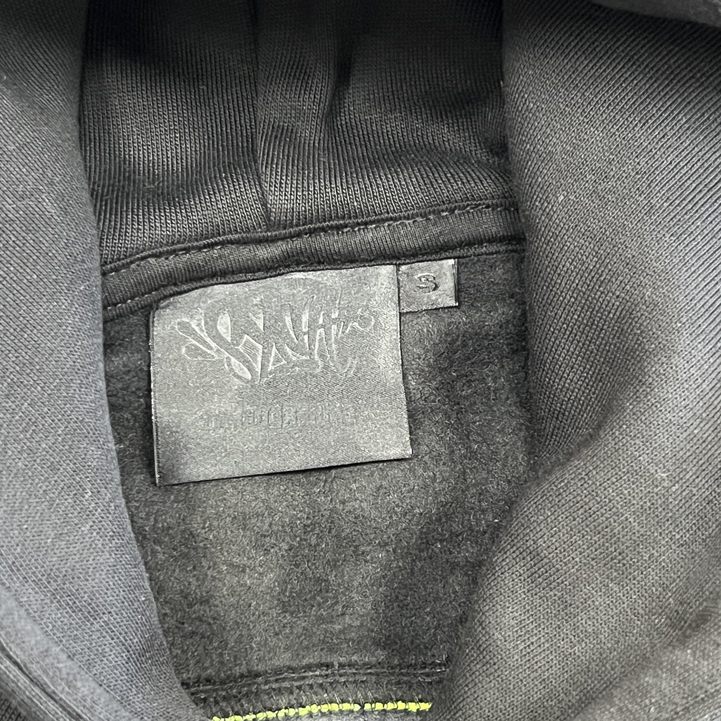 syna-world-pipe-hoodie-black-5-Drip Store Argentina