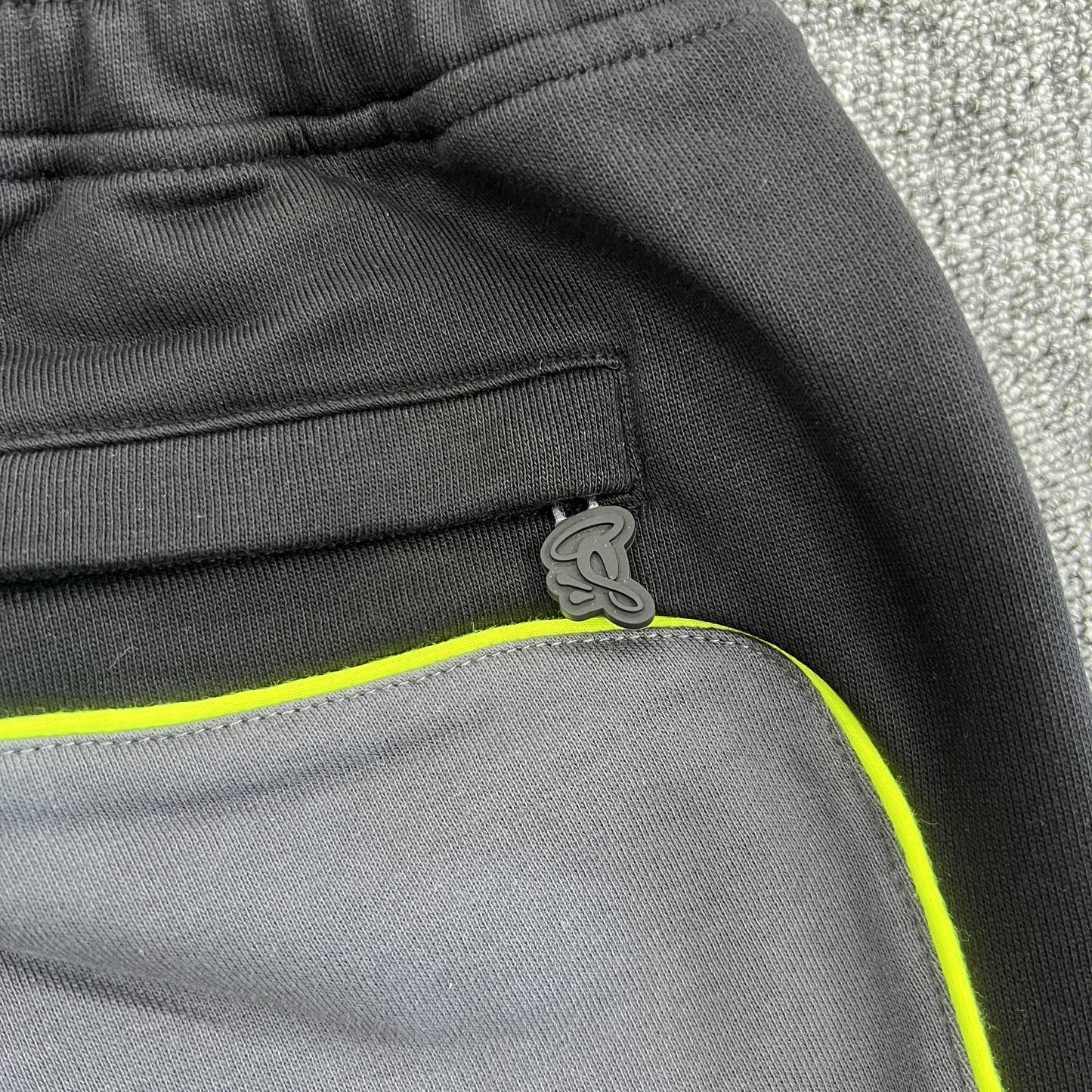 syna-world-pipe-short-black-5-Drip Store Argentina