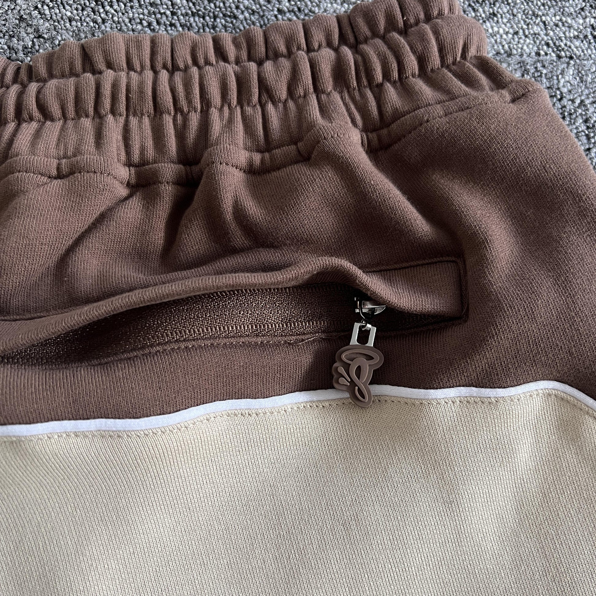 syna-world-pipe-short-brown-4-Drip Store Argentina