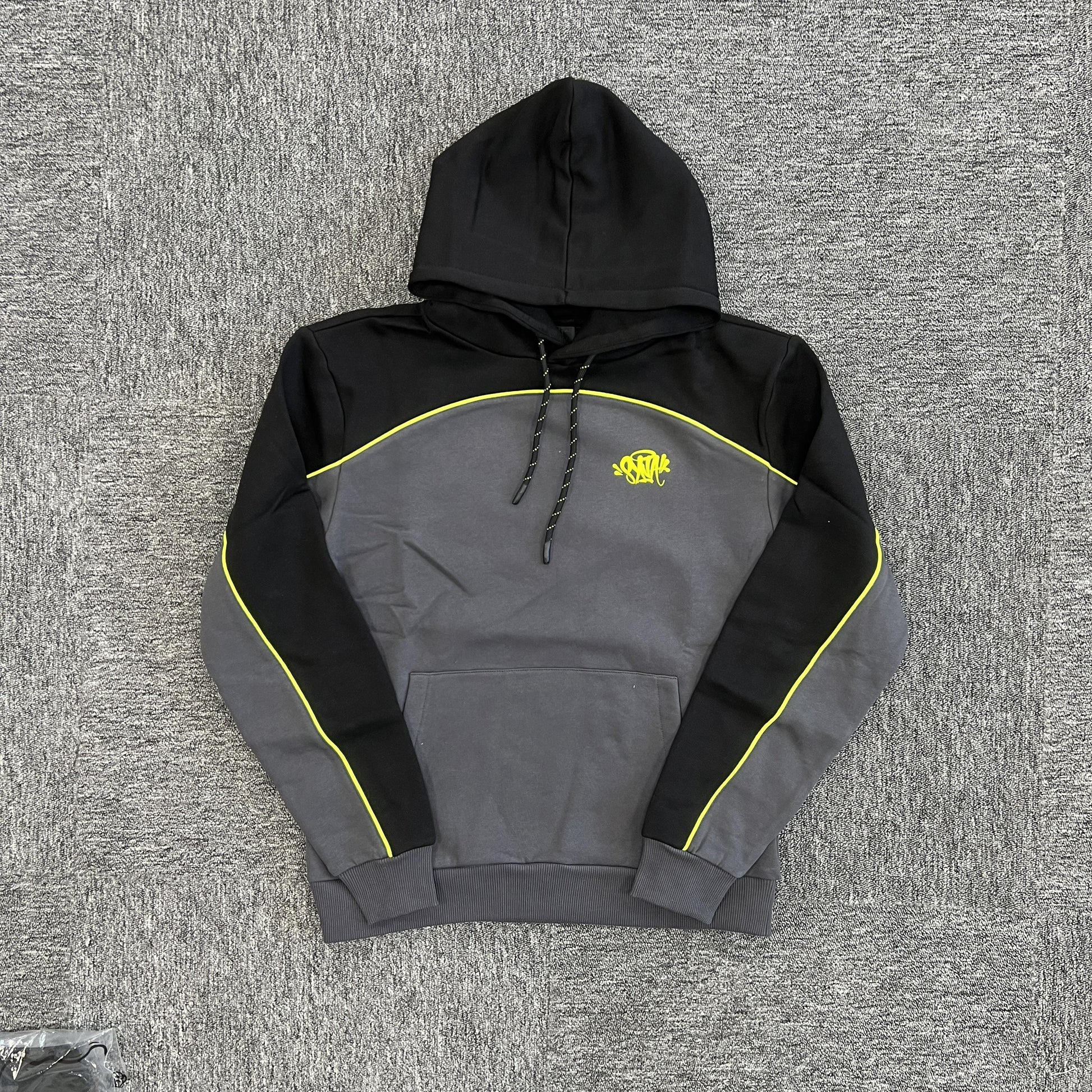 syna-world-pipe-tracksuit-black-2_0a4d14e0-Drip Store Argentina