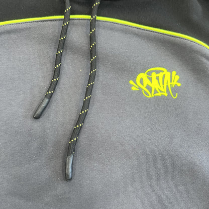 syna-world-pipe-tracksuit-black-4_9bd6e28b-Drip Store Argentina