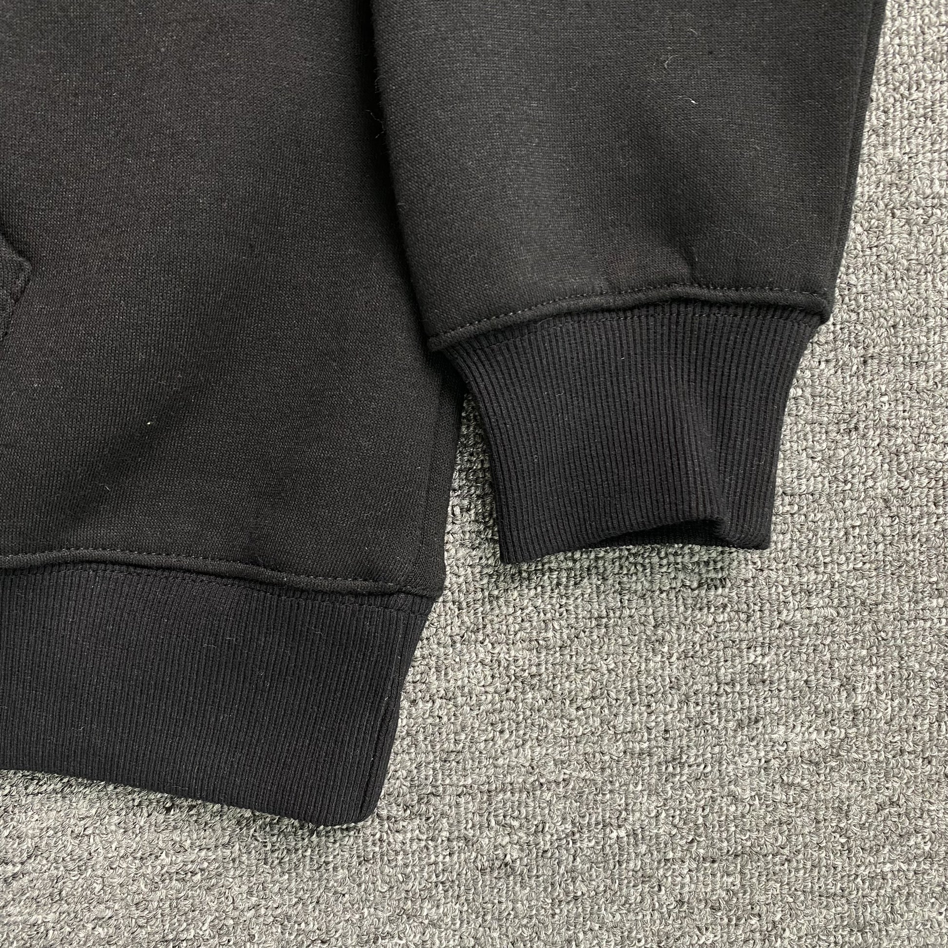 syna-world-syna-logo-hoodie-black-4-Drip Store Argentina