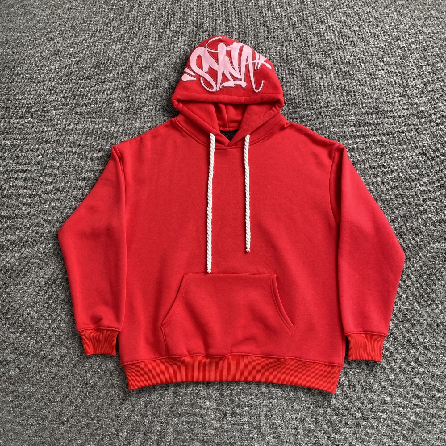 syna-world-syna-logo-hoodie-red_febb25b4-Drip Store Argentina