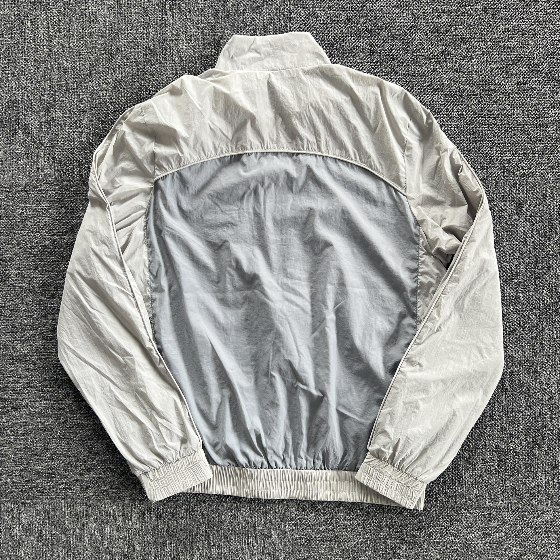 syna-world-syna-logo-shell-jacket-grey-2-Drip Store Argentina