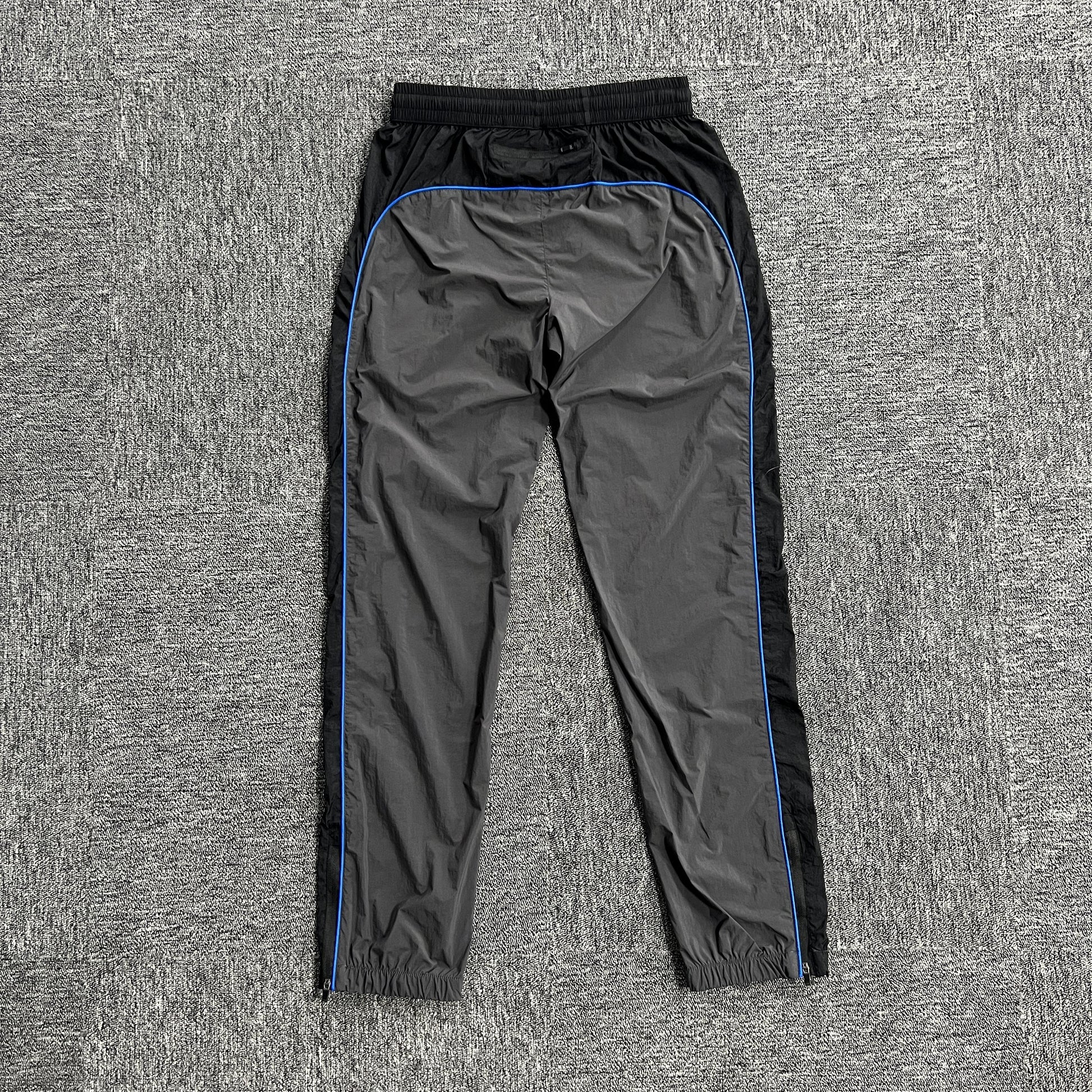 syna-world-syna-logo-shell-pants-black-2_4c88d23f-Drip Store Argentina