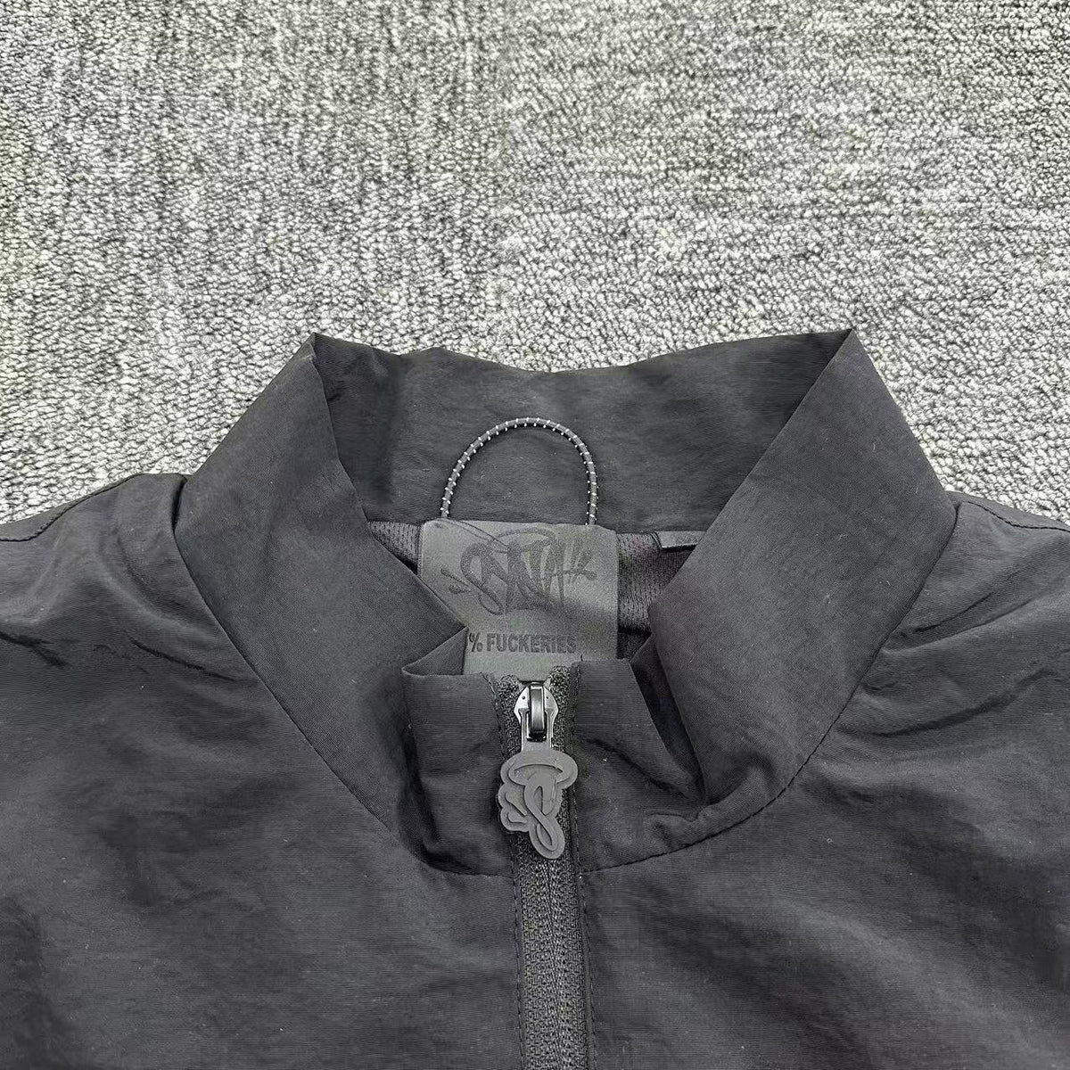 syna-world-x-crg-shell-jacket-black-4-Drip Store Argentina