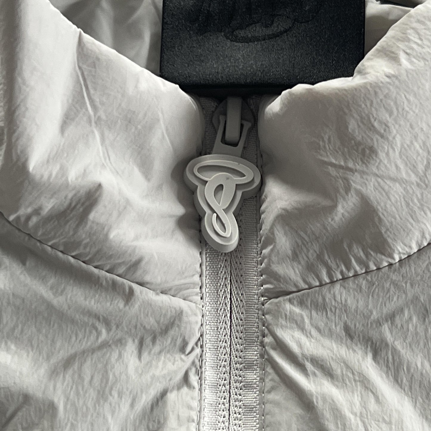 syna-world-syna-logo-shell-jacket-grey-5-Drip Store Argentina