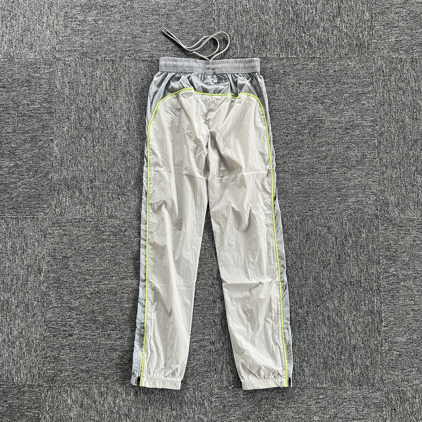 syna-world-syna-logo-shell-pants-grey-2-Drip Store Argentina