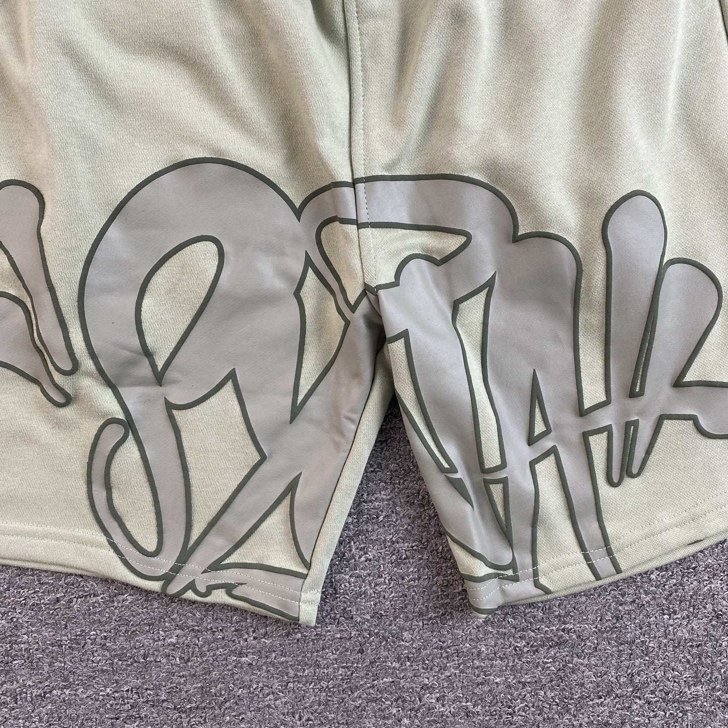 syna-world-syna-logo-shorts-sage-3-Drip Store Argentina