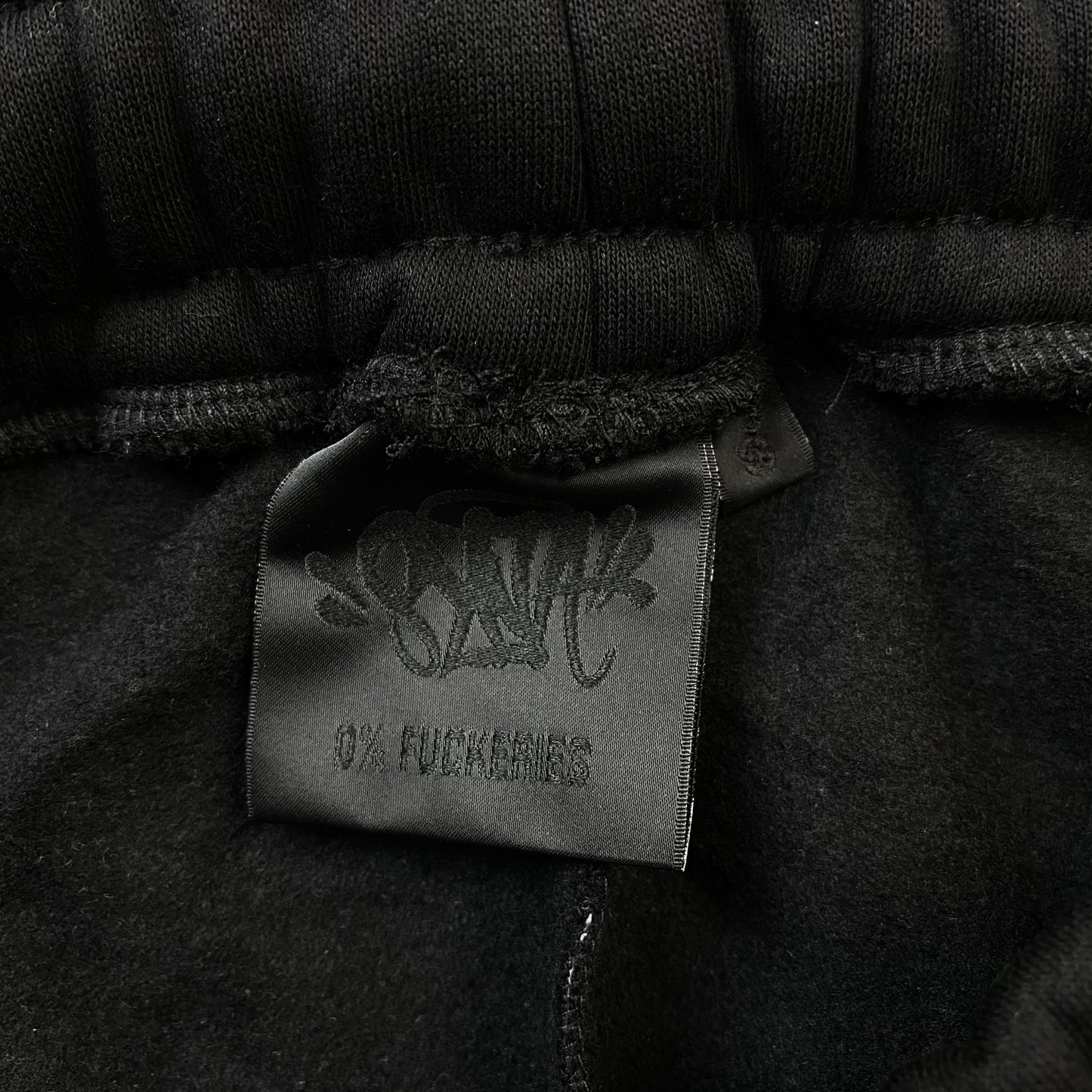 Conjunto Syna World Syna Logo Negro