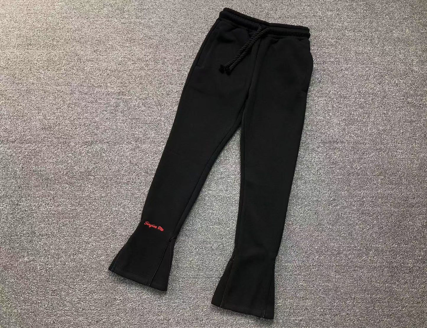 Conjunto Syna World Syna Logo Negro Rojo