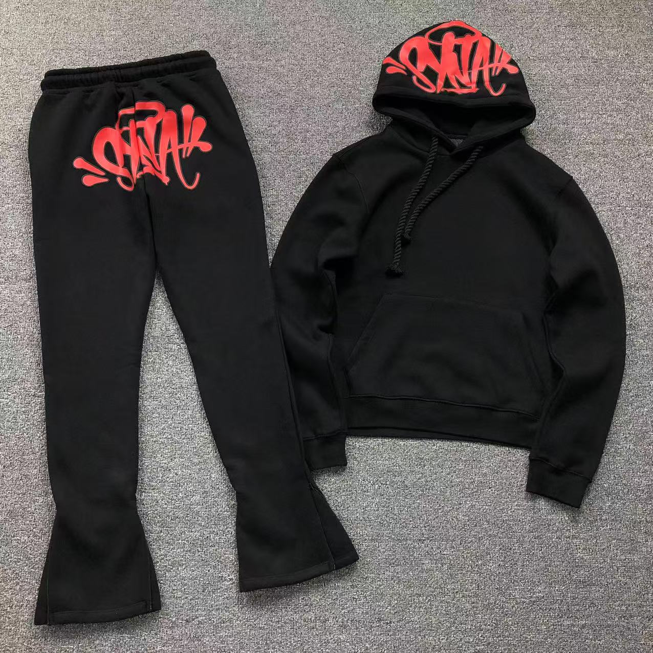Conjunto Syna World Syna Logo Negro Rojo