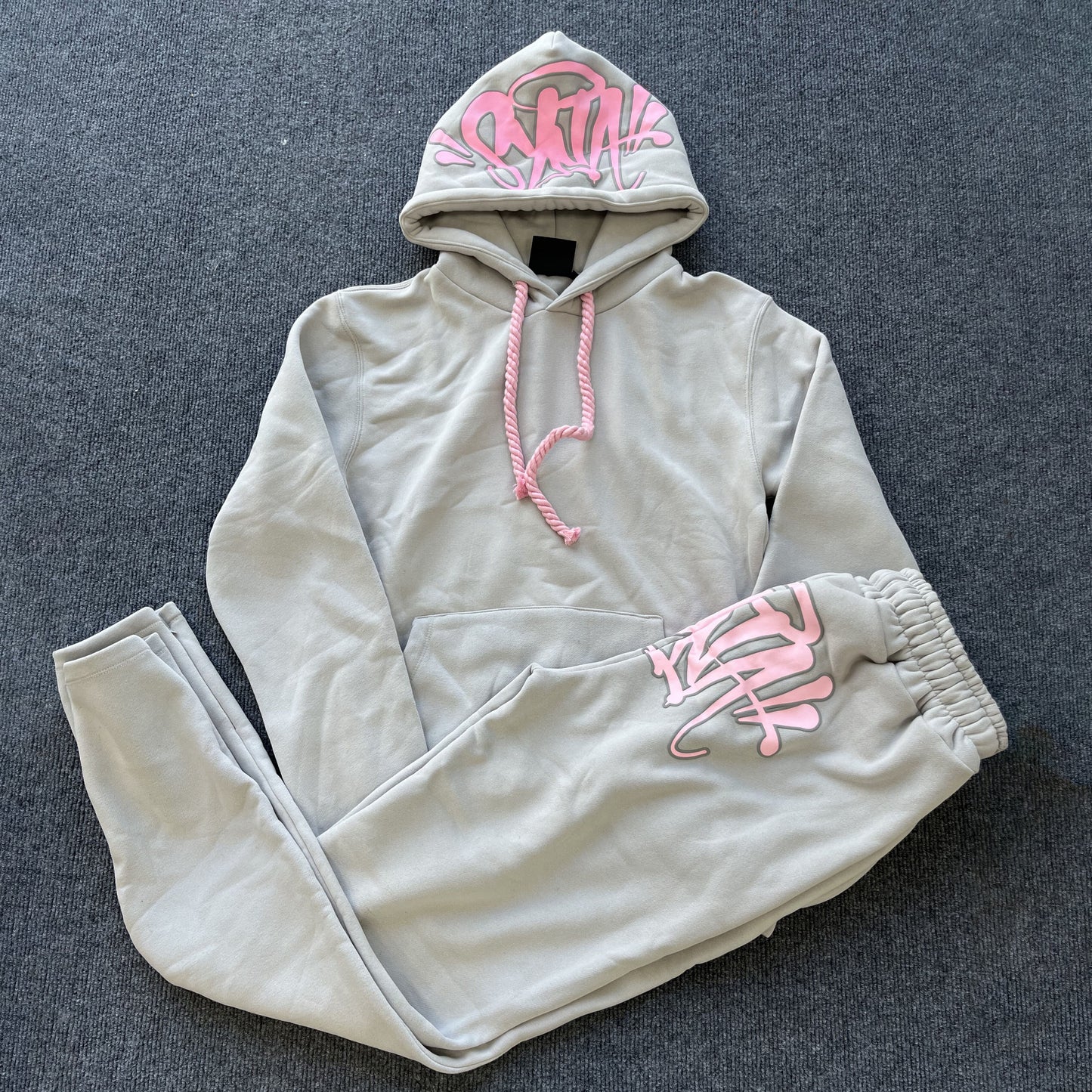 Conjunto Syna World Syna Logo Gris