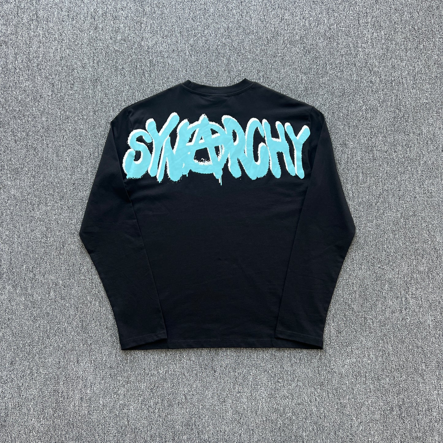 Remera Syna World Synarchy Negra Celeste
