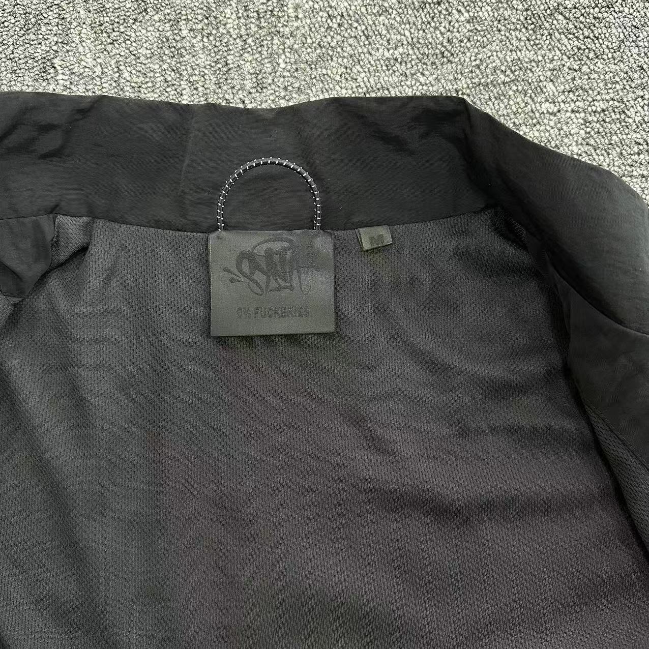 syna-world-x-crg-shell-jacket-black-5-Drip Store Argentina