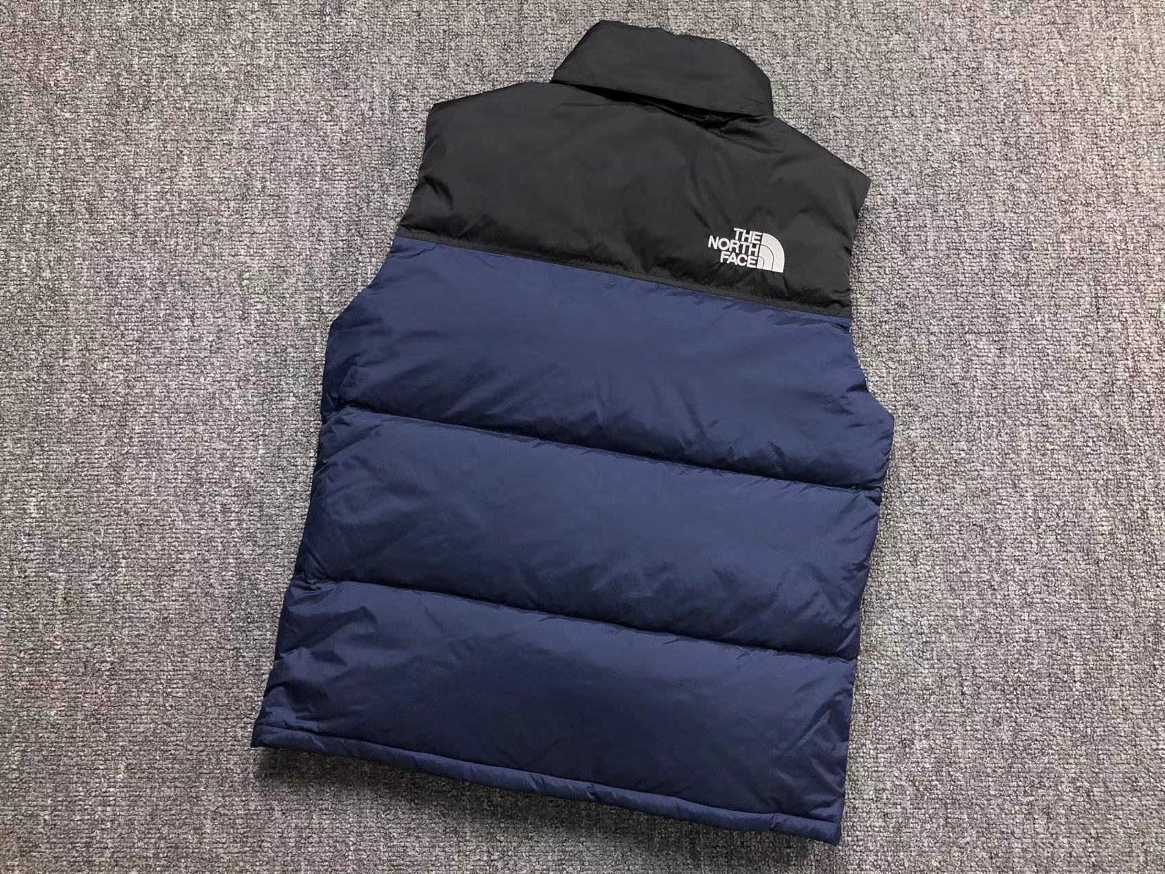 the-north-face-1996-retro-nuptse-vest-navy-2-Drip Store Argentina