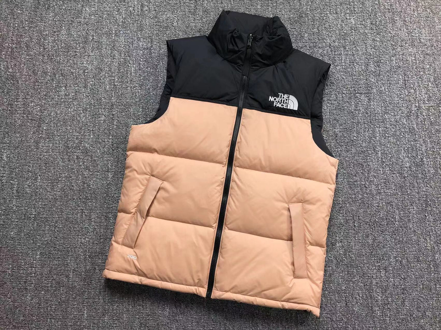 the-north-face-1996-retro-nuptse-vest-pink-Drip Store Argentina