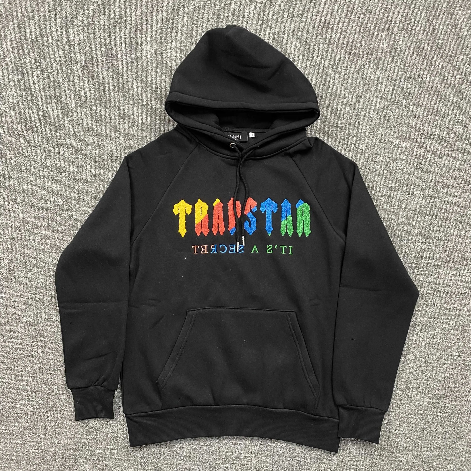 trapstar-chenille-decoded-tracksuit-black-candy-2-Drip Store Argentina