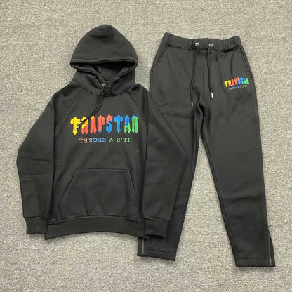 trapstar-chenille-decoded-tracksuit-black-candy-Drip Store Argentina